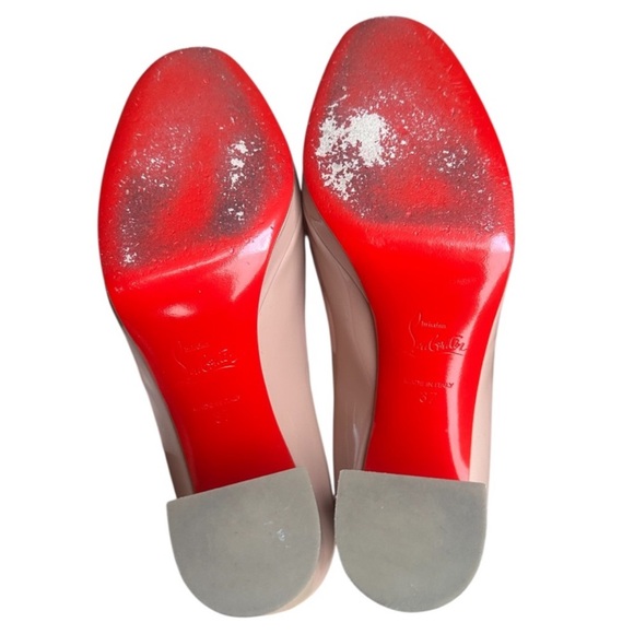 Christian Louboutin Kabetts 100mm
Nude patent Pumps RETAIL 845 - Picture 8 of 9